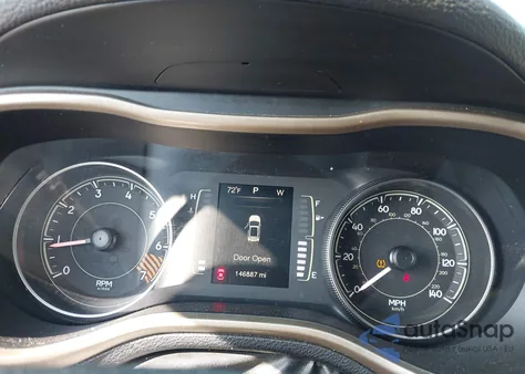 2014 Jeep Cherokee Sport z USA, uszkodzony, nr VIN 1C4PJLAB9EW162680